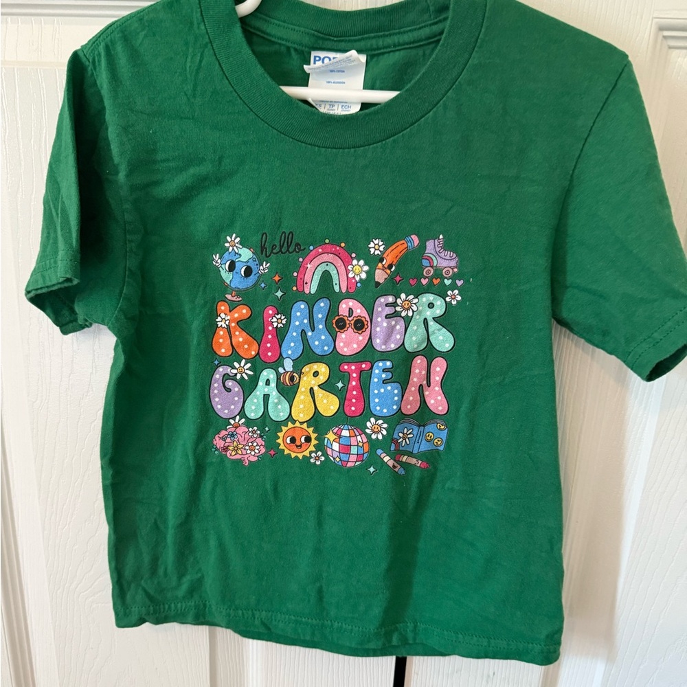 Amazon Green Short Sleeve Tee with Playful Design
